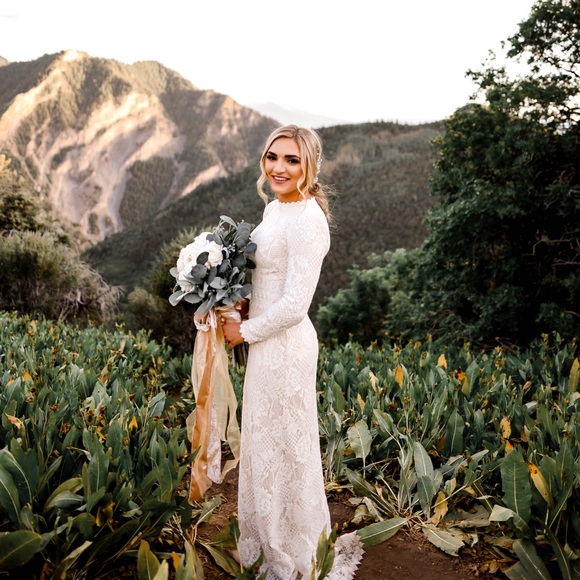 Meet your Posher, Sarah - Picture 1 of 4